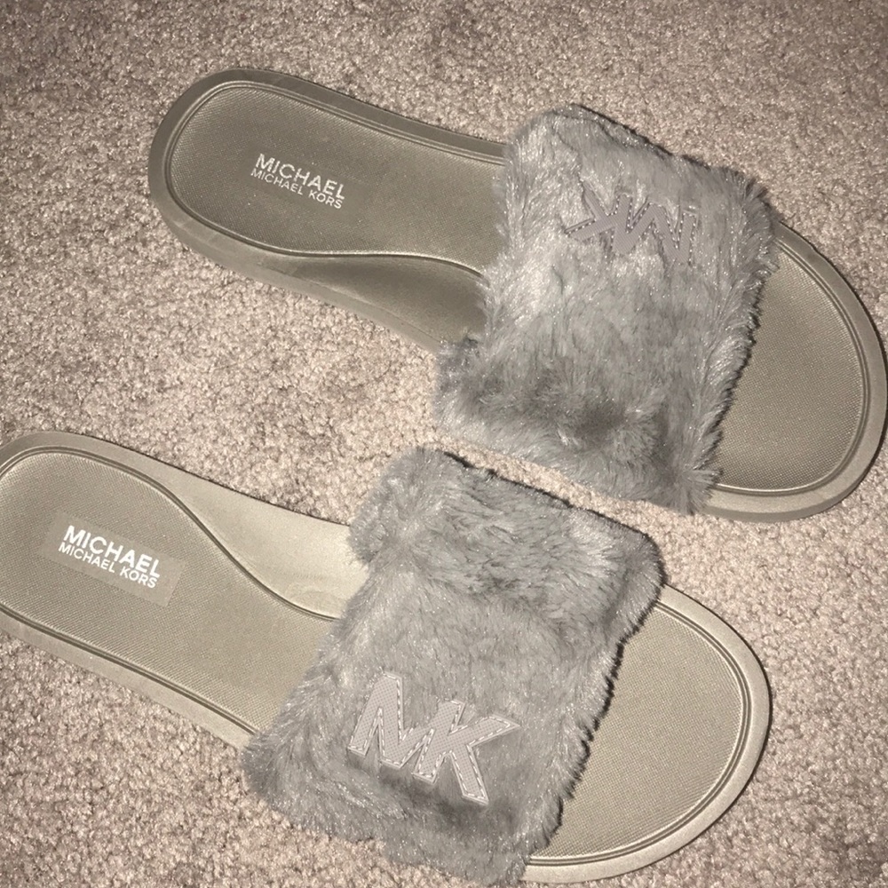 Michael Khors slides